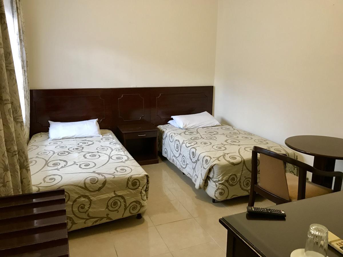 Hotel Bolivia Santa Cruz de La Sierra Kültér fotó